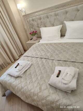 Отель Даллас Пятигорск 2-местный номер стандарт-13