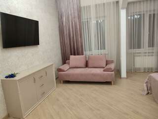 Отель Даллас Пятигорск Номер люкс комфорт с 1 двуспальной кроватью-10